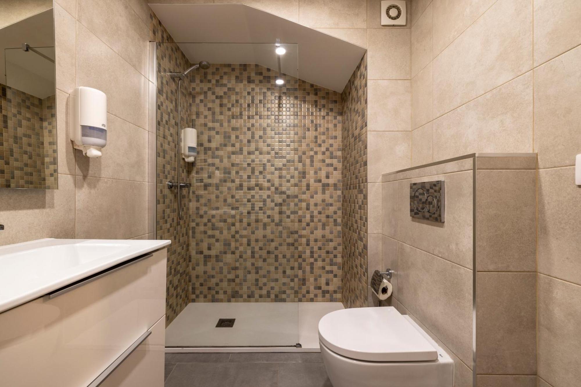 Estudio Para Grupos Pequenos En El Pas De La Casa - Centrico Exterior photo